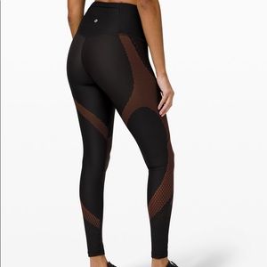 Mapped Out Lululemon leggings